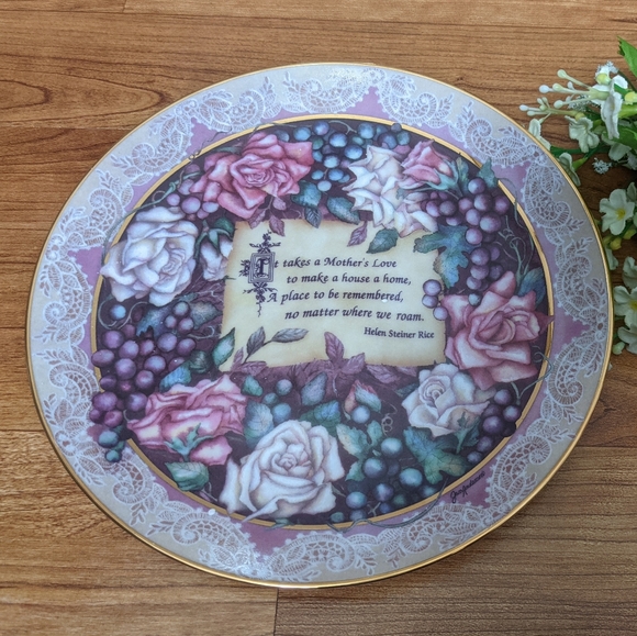 SALE!! Bradford Exchange Collector Plate - Picture 3 of 5